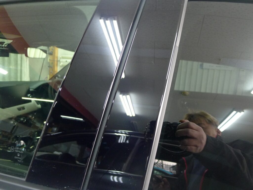 ヴェゼル ブラックピラー 傷除去 コーティング施工後