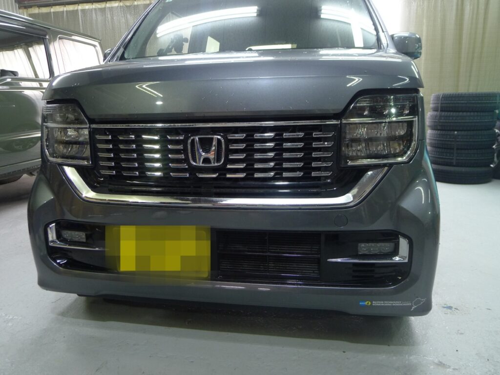 n-wgn 純正グリル 装着状態 交換前